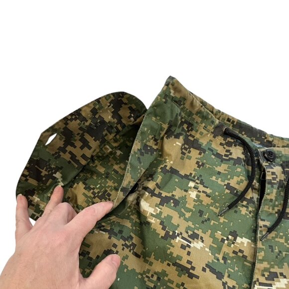 UFO Digital Camo Shorts Sz XS 30 Rave Festival EMC Cyber Grunge Tech Pockets - Picture 5 of 13